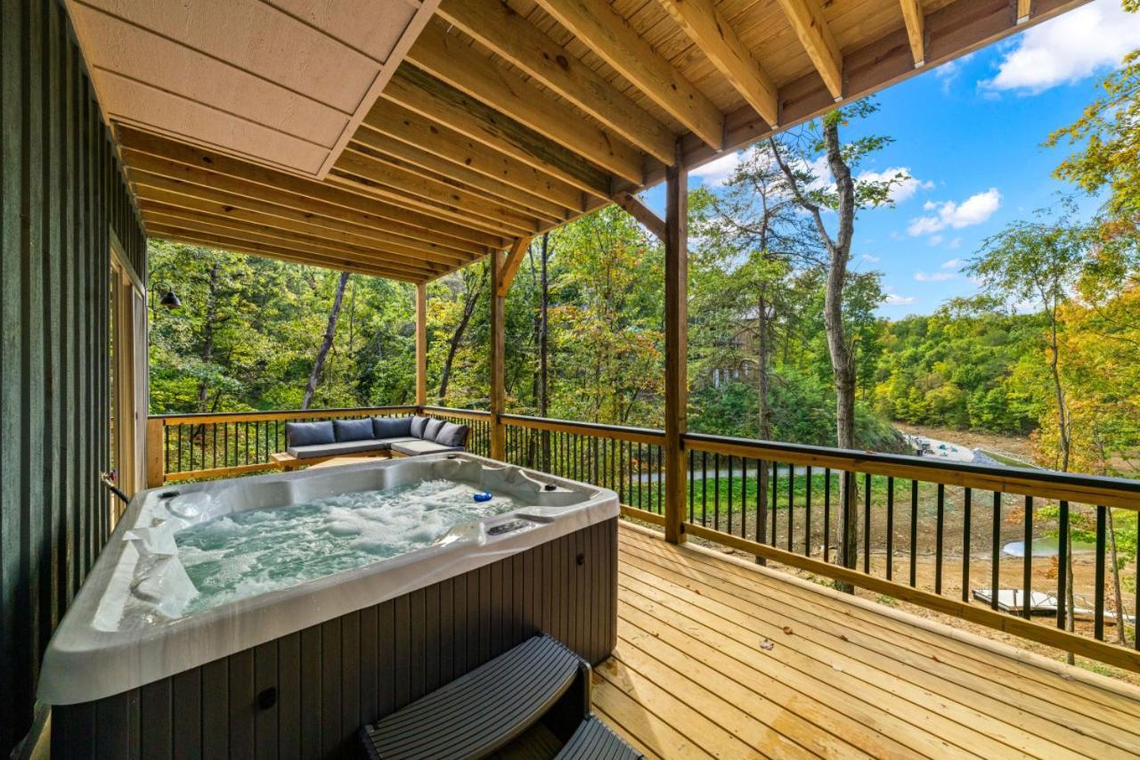Cozy Cove Retreat W Lake View Hot Tub Firepit Dandridge Exterior foto