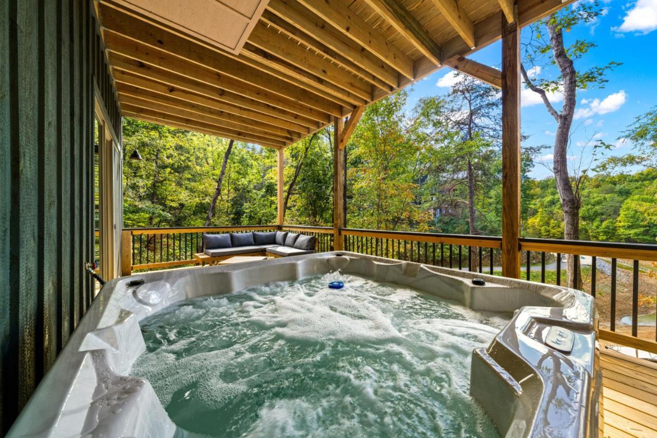 Cozy Cove Retreat W Lake View Hot Tub Firepit Dandridge Exterior foto